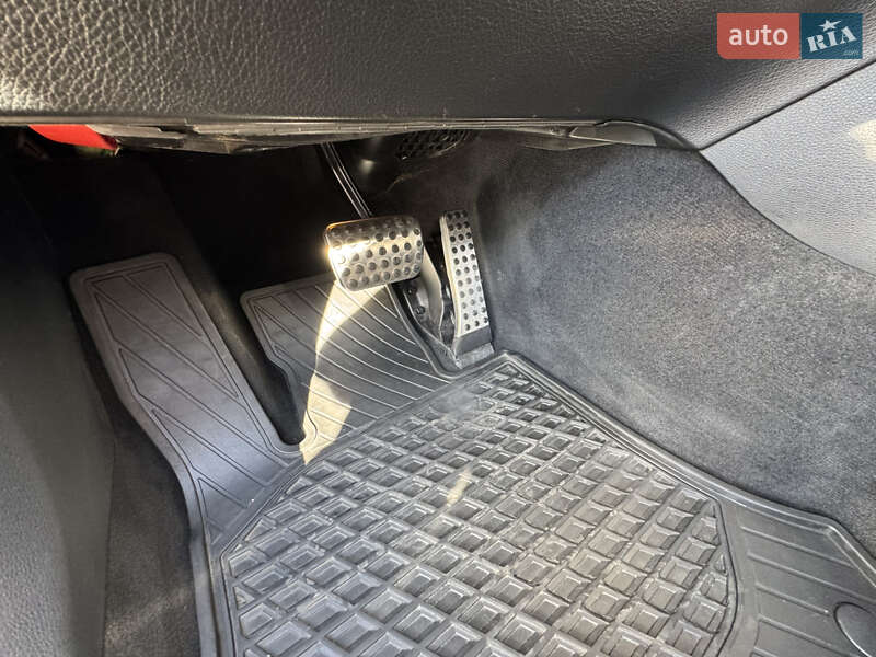 Внедорожник / Кроссовер Mercedes-Benz GLC-Class 2017 в Запорожье фото 43 Внедорожник / Кроссовер Mercedes-Benz GLC-Class 2017 в Запорожье