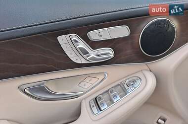 Позашляховик / Кросовер Mercedes-Benz GLC-Class 2017 в  фото 8 Позашляховик / Кросовер Mercedes-Benz GLC-Class 2017 в