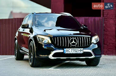 Позашляховик / Кросовер Mercedes-Benz GLC-Class 2017 в 