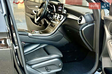 Позашляховик / Кросовер Mercedes-Benz GLC-Class 2017 в 