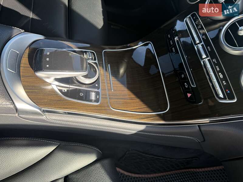 Позашляховик / Кросовер Mercedes-Benz GLC-Class 2016 в Чернівцях