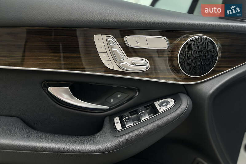 Позашляховик / Кросовер Mercedes-Benz GLC-Class 2019 в Мукачевому