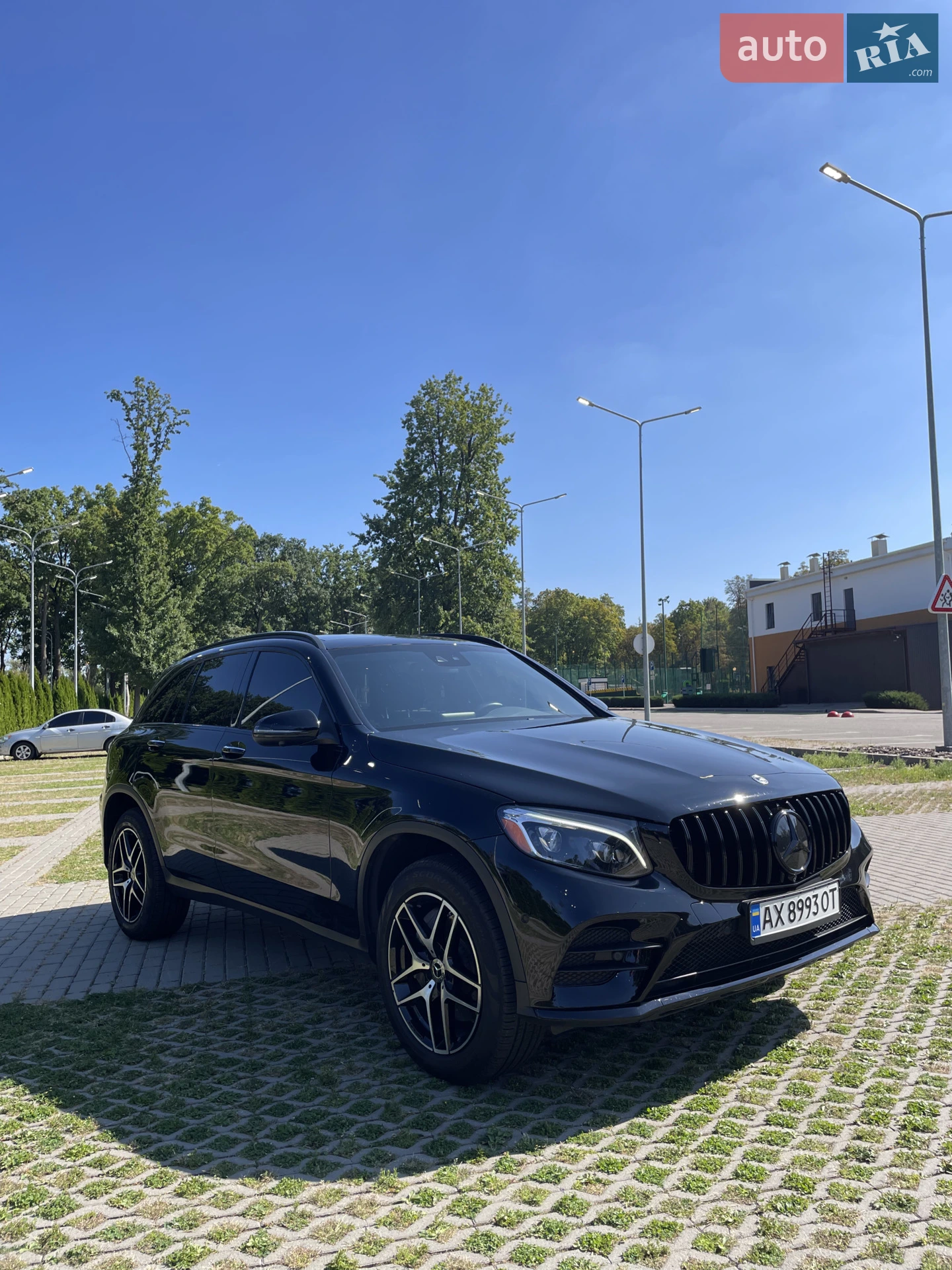 2018 Mercedes-Benz GLC - мініатюра 2
