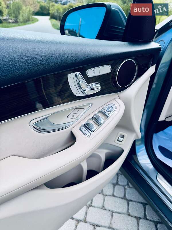 Внедорожник / Кроссовер Mercedes-Benz GLC-Class 2015 в Львове