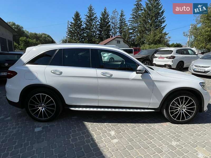 Позашляховик / Кросовер Mercedes-Benz GLC-Class 2017 в Чернівцях