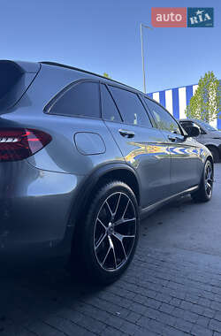 Позашляховик / Кросовер Mercedes-Benz GLC-Class 2017 в 