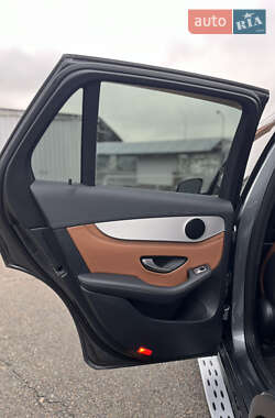 Внедорожник / Кроссовер Mercedes-Benz GLC-Class 2019 в 