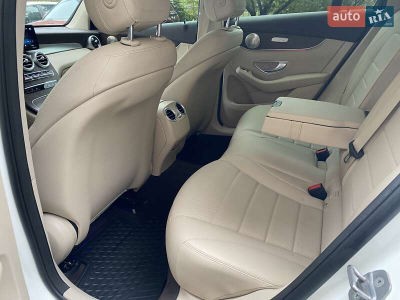 Позашляховик / Кросовер Mercedes-Benz GLC-Class 2020 в Києві