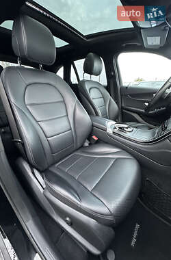 Внедорожник / Кроссовер Mercedes-Benz GLC-Class 2017 в 