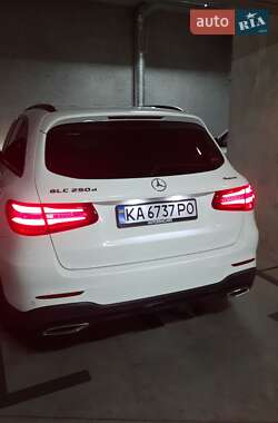Внедорожник / Кроссовер Mercedes-Benz GLC-Class 2018 в 