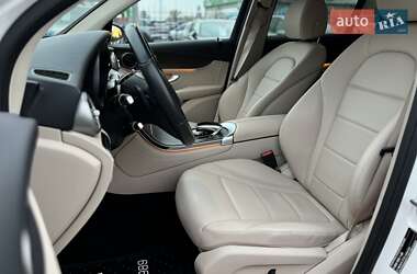 Позашляховик / Кросовер Mercedes-Benz GLC-Class 2017 в 