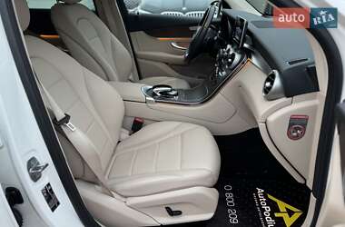 Позашляховик / Кросовер Mercedes-Benz GLC-Class 2017 в 
