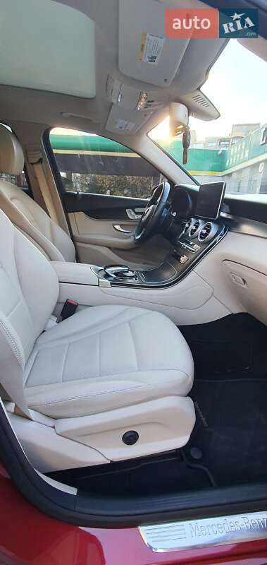 Позашляховик / Кросовер Mercedes-Benz GLC-Class 2016 в Львові фото 22 Позашляховик / Кросовер Mercedes-Benz GLC-Class 2016 в Львові