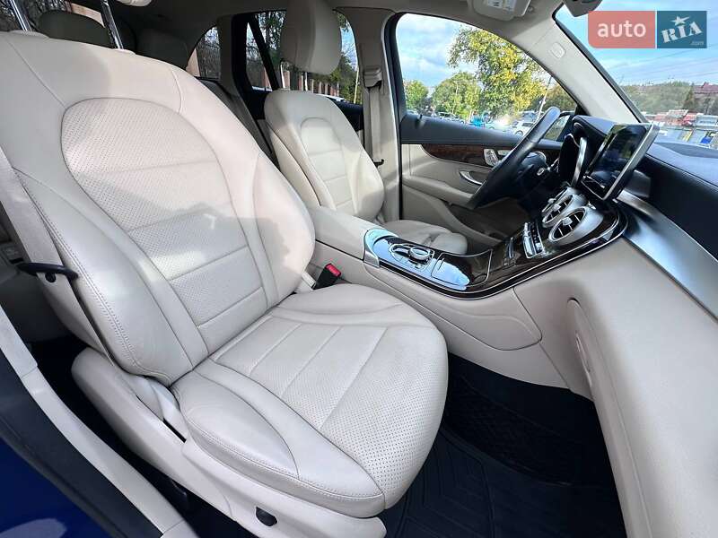 Внедорожник / Кроссовер Mercedes-Benz GLC-Class 2017 в Кропивницком