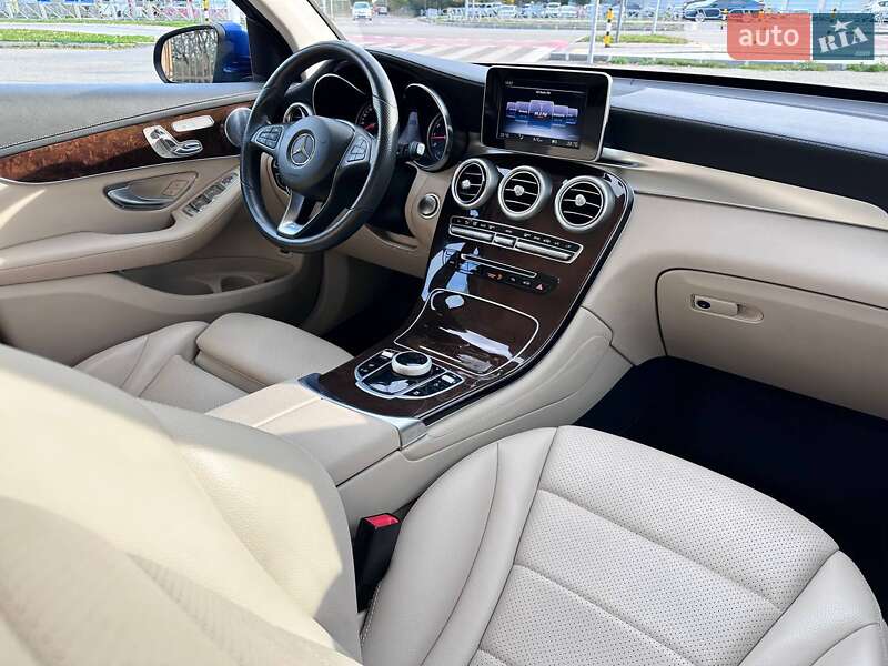 Внедорожник / Кроссовер Mercedes-Benz GLC-Class 2017 в Кропивницком