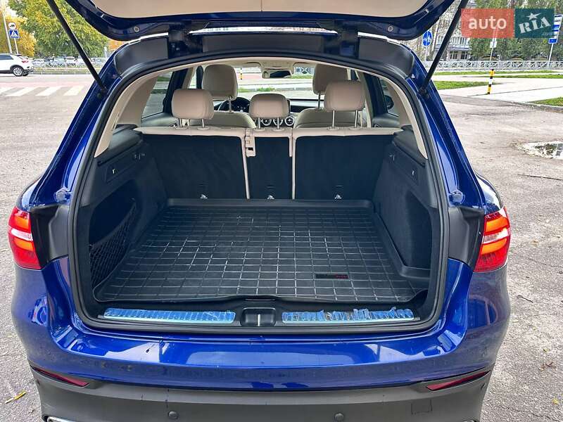 Внедорожник / Кроссовер Mercedes-Benz GLC-Class 2017 в Кропивницком