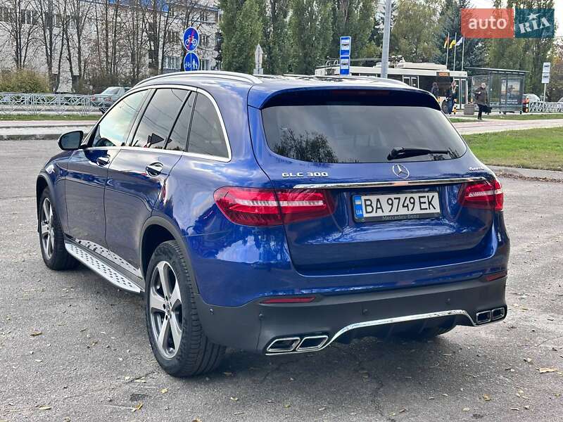 Внедорожник / Кроссовер Mercedes-Benz GLC-Class 2017 в Кропивницком