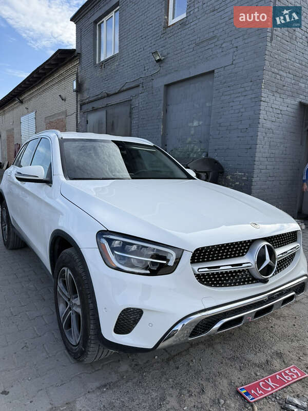 Позашляховик / Кросовер Mercedes-Benz GLC-Class 2021 в 