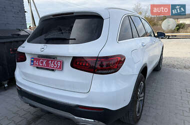 Позашляховик / Кросовер Mercedes-Benz GLC-Class 2021 в 