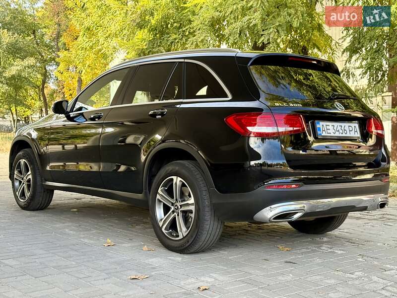 Внедорожник / Кроссовер Mercedes-Benz GLC-Class 2017 в Днепре фото 13 Внедорожник / Кроссовер Mercedes-Benz GLC-Class 2017 в Днепре