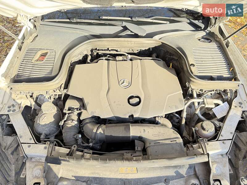 Внедорожник / Кроссовер Mercedes-Benz GLC-Class 2017 в Киеве фото 37 Внедорожник / Кроссовер Mercedes-Benz GLC-Class 2017 в Киеве