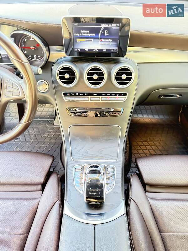 Внедорожник / Кроссовер Mercedes-Benz GLC-Class 2017 в Киеве фото 16 Внедорожник / Кроссовер Mercedes-Benz GLC-Class 2017 в Киеве