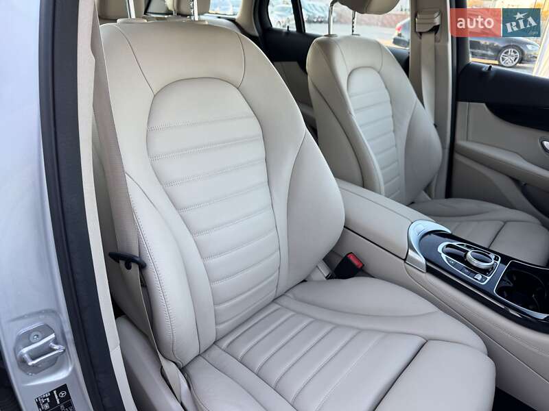 Позашляховик / Кросовер Mercedes-Benz GLC-Class 2016 в Рівному