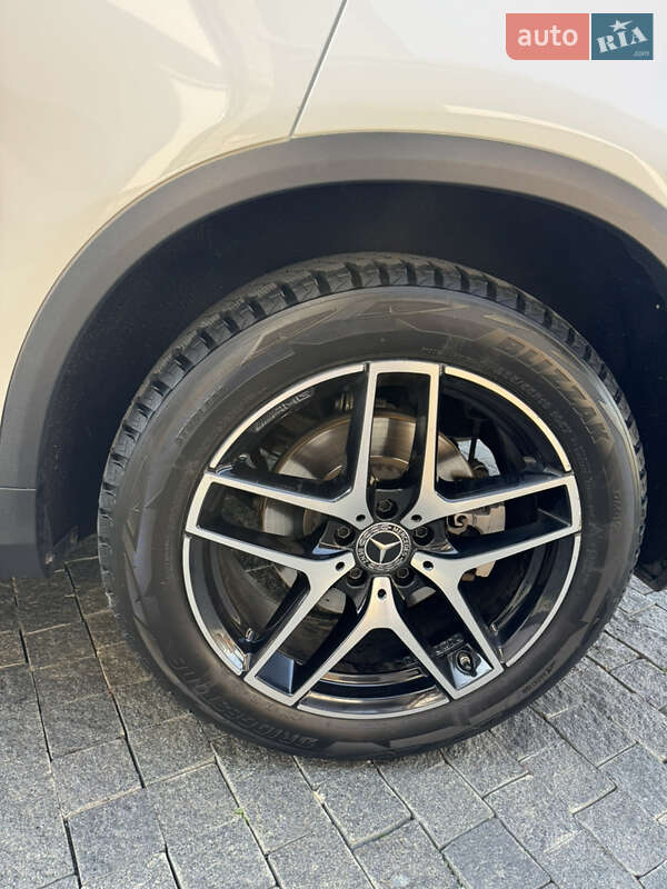 Позашляховик / Кросовер Mercedes-Benz GLC-Class 2018 в Чернівцях фото 10 Позашляховик / Кросовер Mercedes-Benz GLC-Class 2018 в Чернівцях