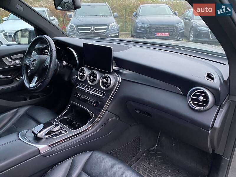 Позашляховик / Кросовер Mercedes-Benz GLC-Class 2017 в Львові фото 9 Позашляховик / Кросовер Mercedes-Benz GLC-Class 2017 в Львові