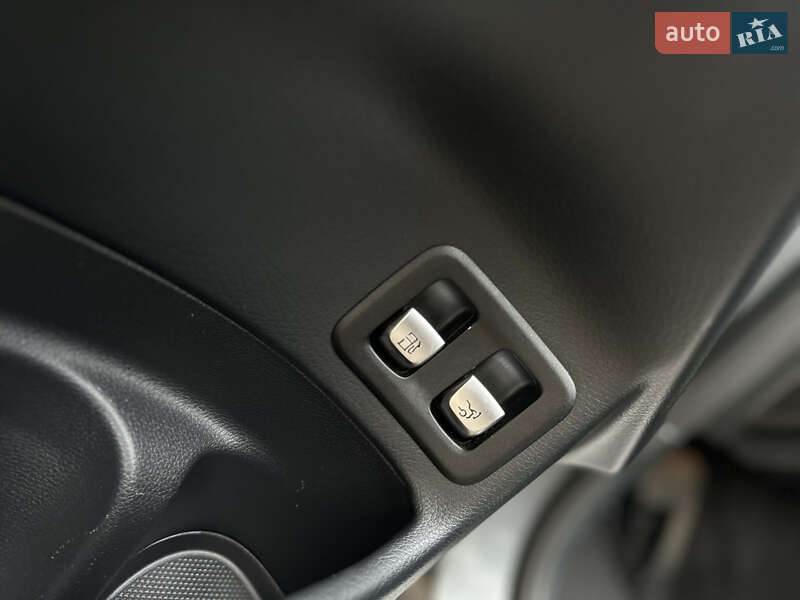 Внедорожник / Кроссовер Mercedes-Benz GLC-Class 2018 в Дрогобыче фото 97 Внедорожник / Кроссовер Mercedes-Benz GLC-Class 2018 в Дрогобыче