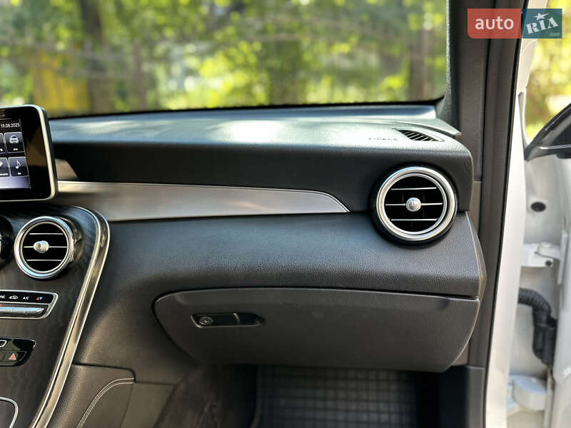 Позашляховик / Кросовер Mercedes-Benz GLC-Class 2018 в Дрогобичі фото 99 Позашляховик / Кросовер Mercedes-Benz GLC-Class 2018 в Дрогобичі