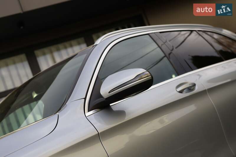 Внедорожник / Кроссовер Mercedes-Benz GLC-Class 2022 в Дрогобыче