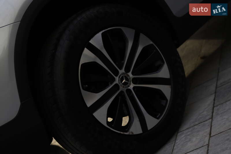 Внедорожник / Кроссовер Mercedes-Benz GLC-Class 2022 в Дрогобыче