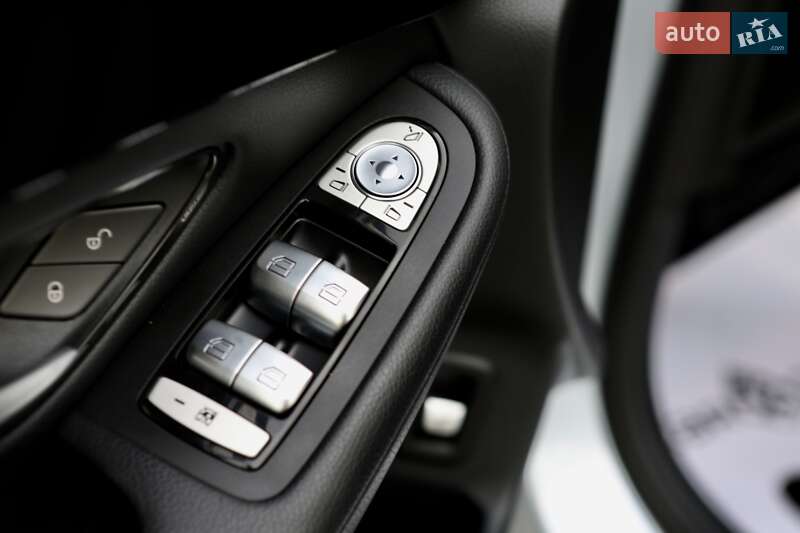 Внедорожник / Кроссовер Mercedes-Benz GLC-Class 2022 в Дрогобыче