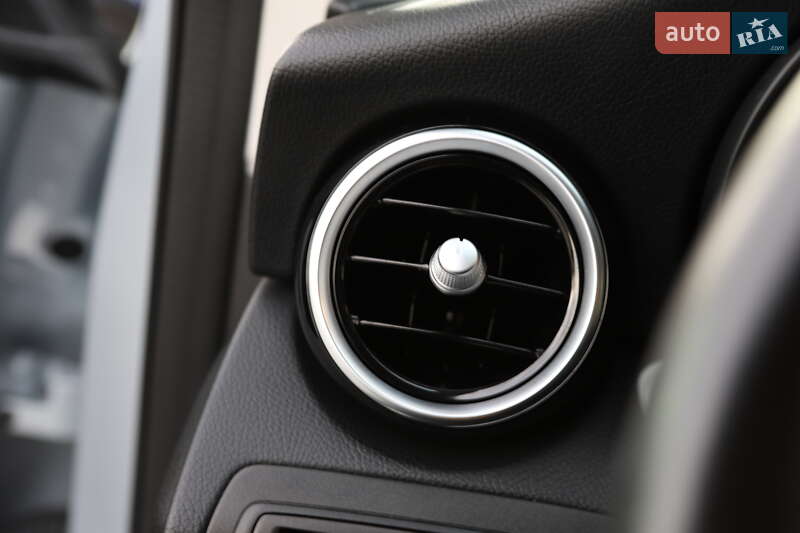 Внедорожник / Кроссовер Mercedes-Benz GLC-Class 2022 в Дрогобыче