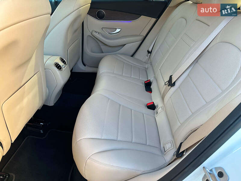 Позашляховик / Кросовер Mercedes-Benz GLC-Class 2021 в Одесі