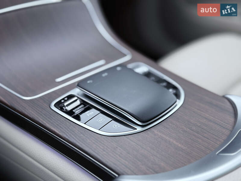 Внедорожник / Кроссовер Mercedes-Benz GLC-Class 2021 в Киеве