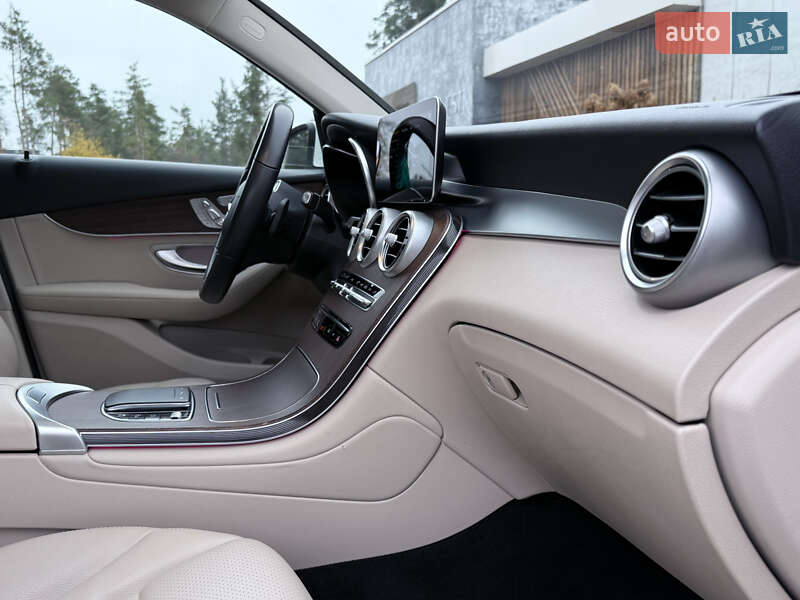 Внедорожник / Кроссовер Mercedes-Benz GLC-Class 2021 в Киеве