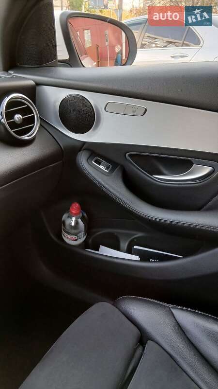 Позашляховик / Кросовер Mercedes-Benz GLC-Class 2015 в Одесі фото 9 Позашляховик / Кросовер Mercedes-Benz GLC-Class 2015 в Одесі