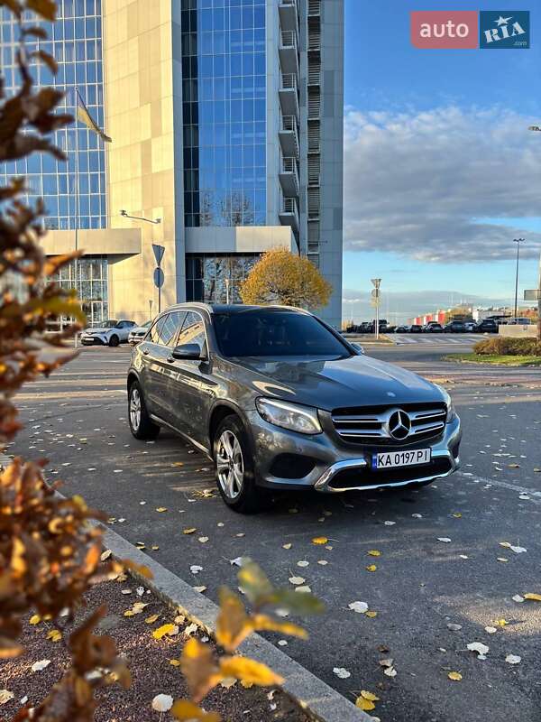Внедорожник / Кроссовер Mercedes-Benz GLC-Class 2017 в Киеве