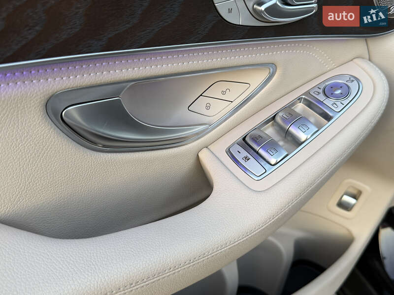 Позашляховик / Кросовер Mercedes-Benz GLC-Class 2021 в Чернівцях