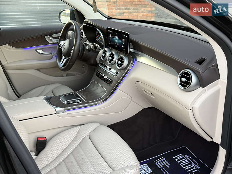 Позашляховик / Кросовер Mercedes-Benz GLC-Class 2021 в Чернівцях