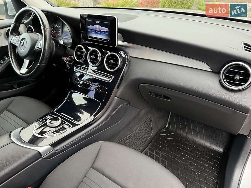 Позашляховик / Кросовер Mercedes-Benz GLC-Class 2016 в Києві