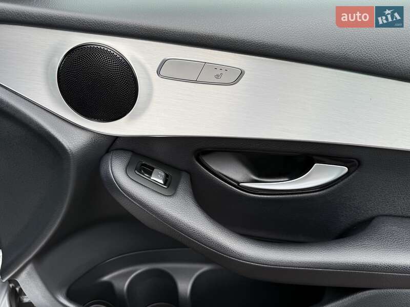 Позашляховик / Кросовер Mercedes-Benz GLC-Class 2016 в Києві