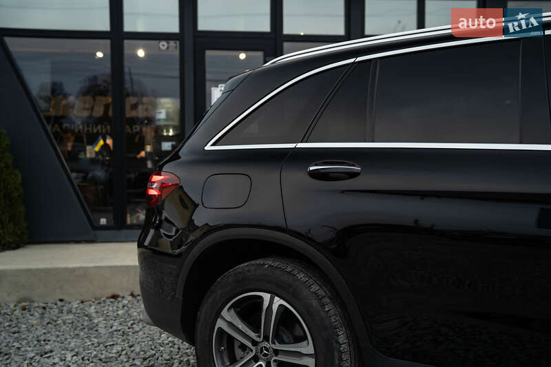 Позашляховик / Кросовер Mercedes-Benz GLC-Class 2018 в Чернівцях фото 8 Позашляховик / Кросовер Mercedes-Benz GLC-Class 2018 в Чернівцях