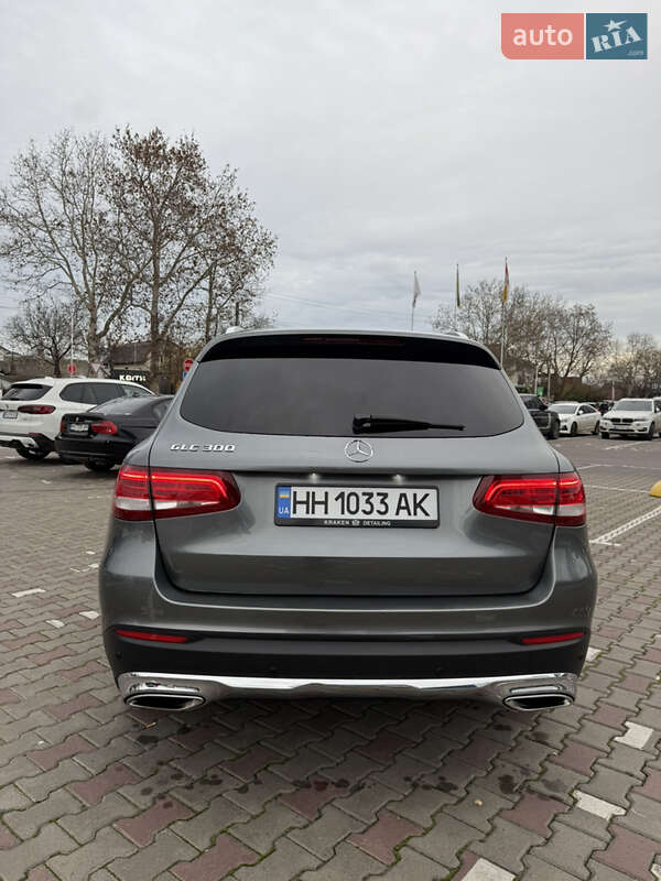 Внедорожник / Кроссовер Mercedes-Benz GLC-Class 2016 в Одессе