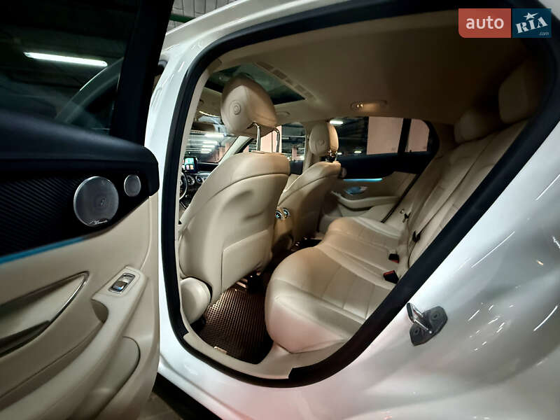 Внедорожник / Кроссовер Mercedes-Benz GLC-Class 2017 в Киеве фото 13 Внедорожник / Кроссовер Mercedes-Benz GLC-Class 2017 в Киеве