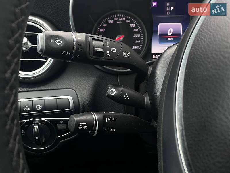 Внедорожник / Кроссовер Mercedes-Benz GLC-Class 2018 в Киеве