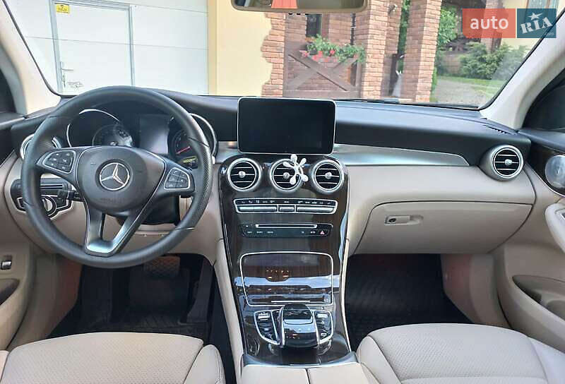 Внедорожник / Кроссовер Mercedes-Benz GLC-Class 2017 в Киеве
