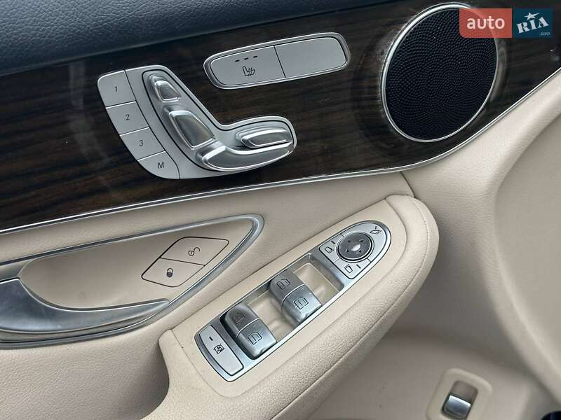 Внедорожник / Кроссовер Mercedes-Benz GLC-Class 2016 в Луцке